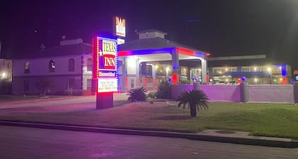 Texas Inn & Suites Raymondville