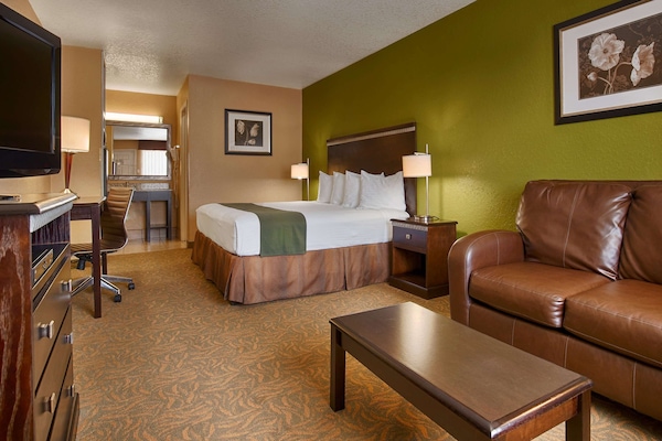 Pillowtop beds, desk, laptop workspace, iron/ironing board