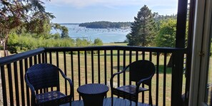Casa de campo básica, varias camas, vistas al puerto | Vistas al agua