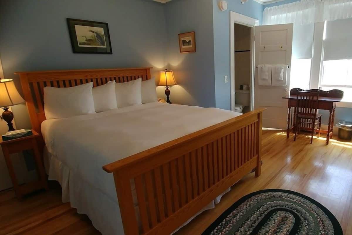 1 bedroom, down duvets, individually decorated, individually furnished