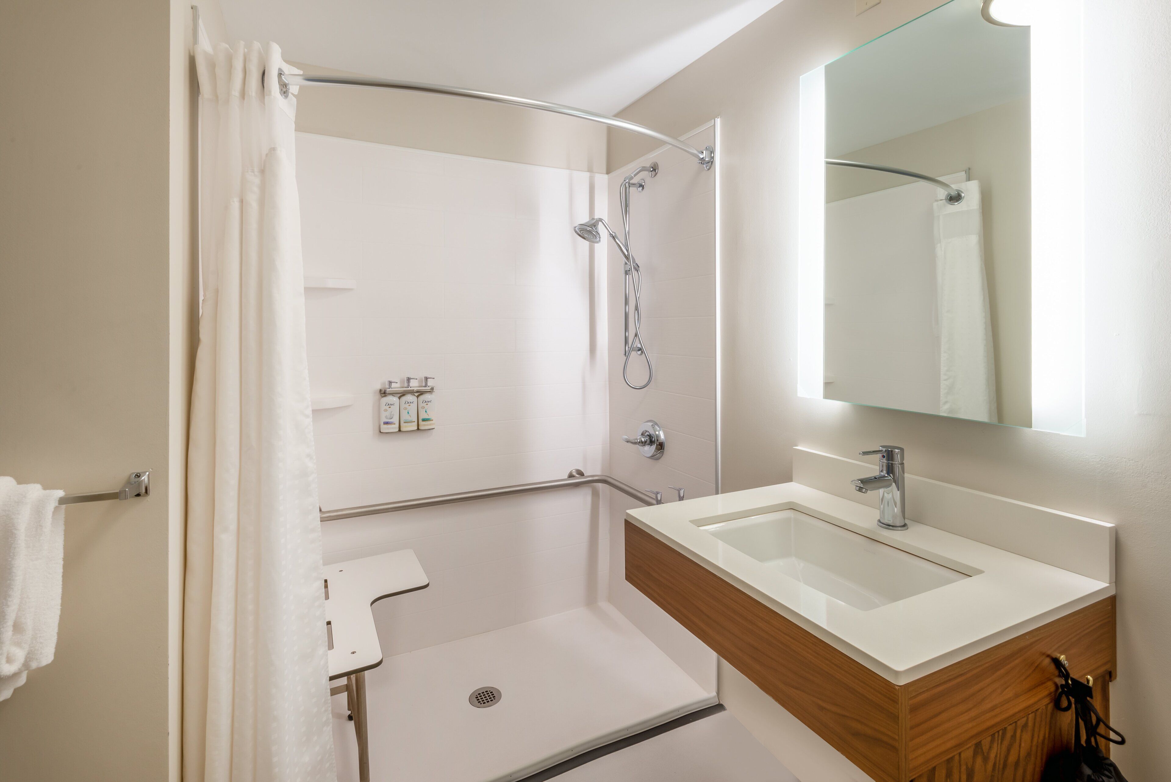 in-room safe, desk, laptop workspace, blackout curtains