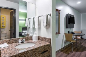 Wifi gratis y ropa de cama