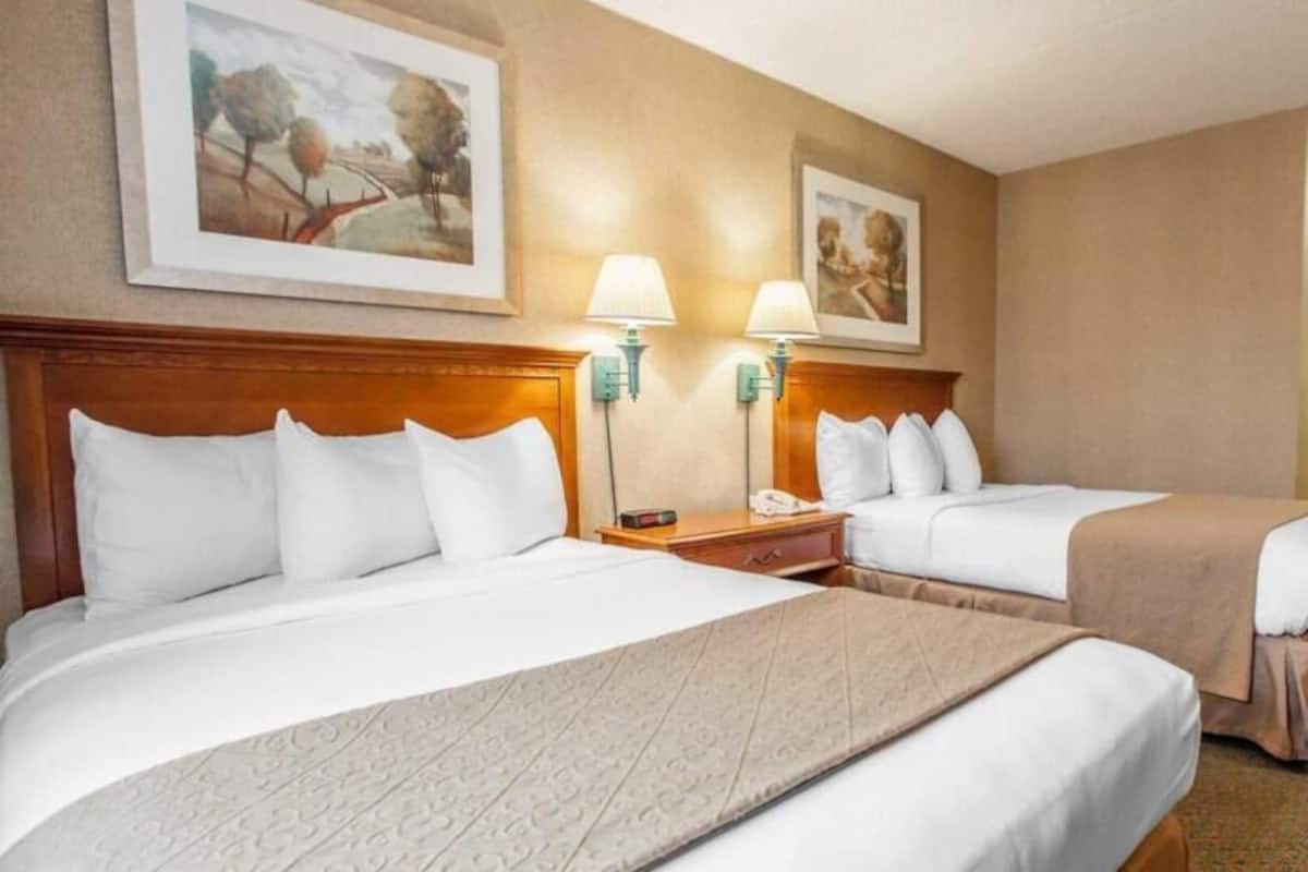 In-room safe, desk, laptop workspace, blackout curtains
