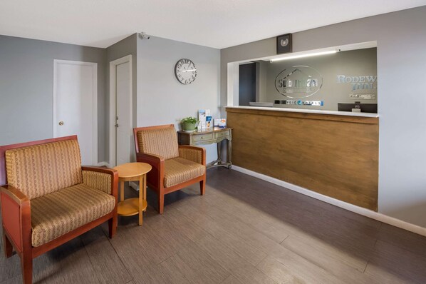 Lobby - Rodeway Inn Brazil (Brazil)