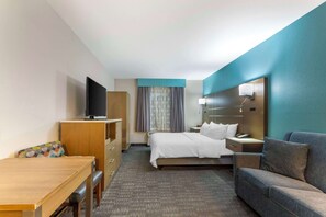 Suite, 1 King Bed with Sofa bed, Accessible, Non Smoking (with Sofabed)