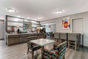 Free daily continental breakfast