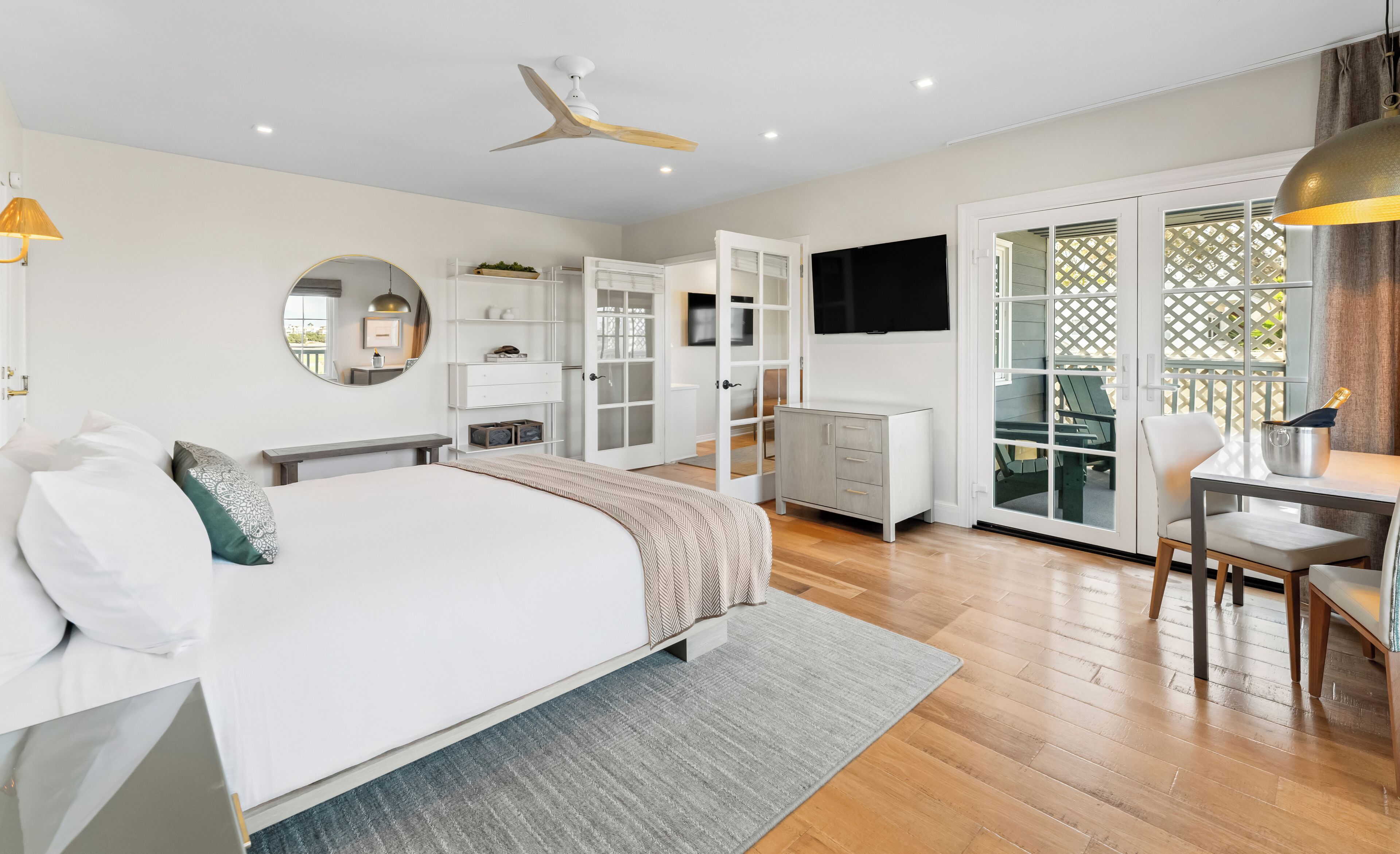 Photo - Inn at Playa del Rey