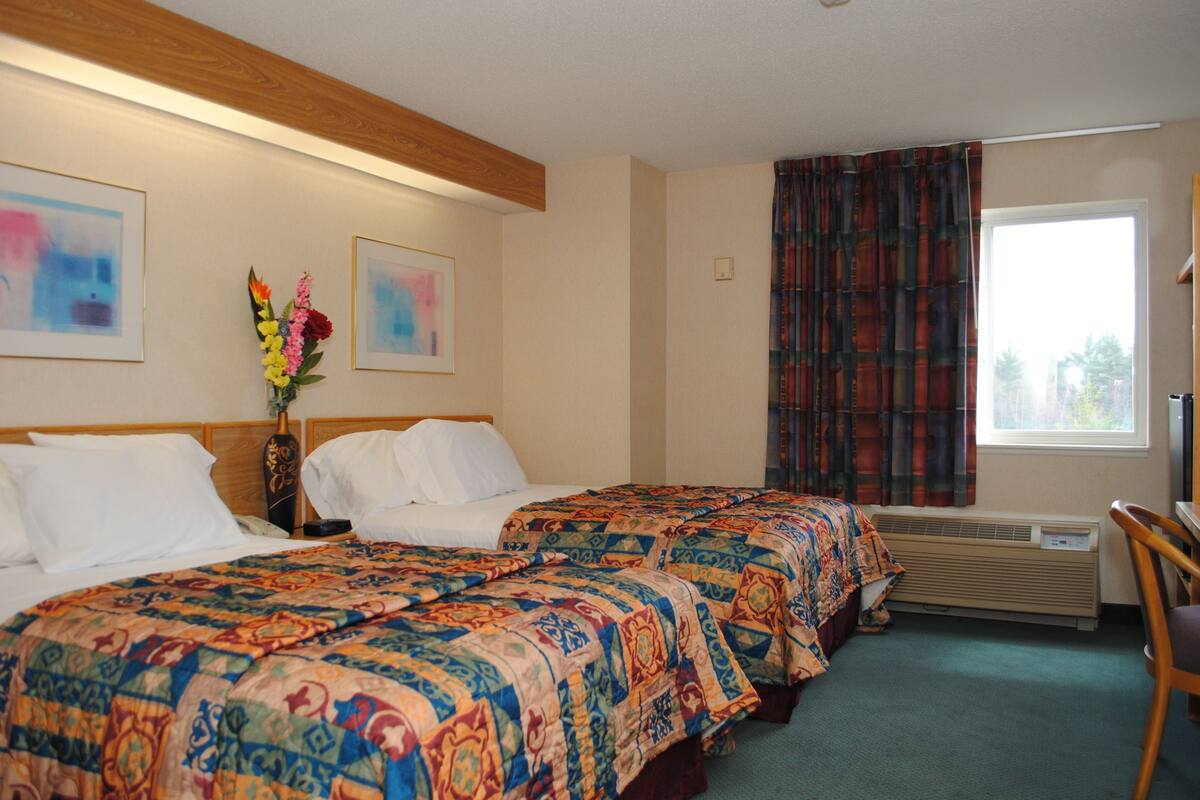 Desk, soundproofing, iron/ironing board, rollaway beds (surcharge)
