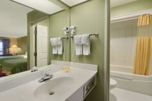 Combined shower/tub, deep soaking tub, free toiletries, hair dryer