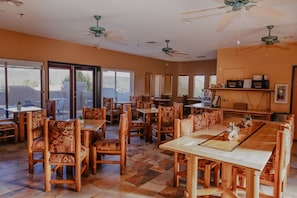 Free daily continental breakfast