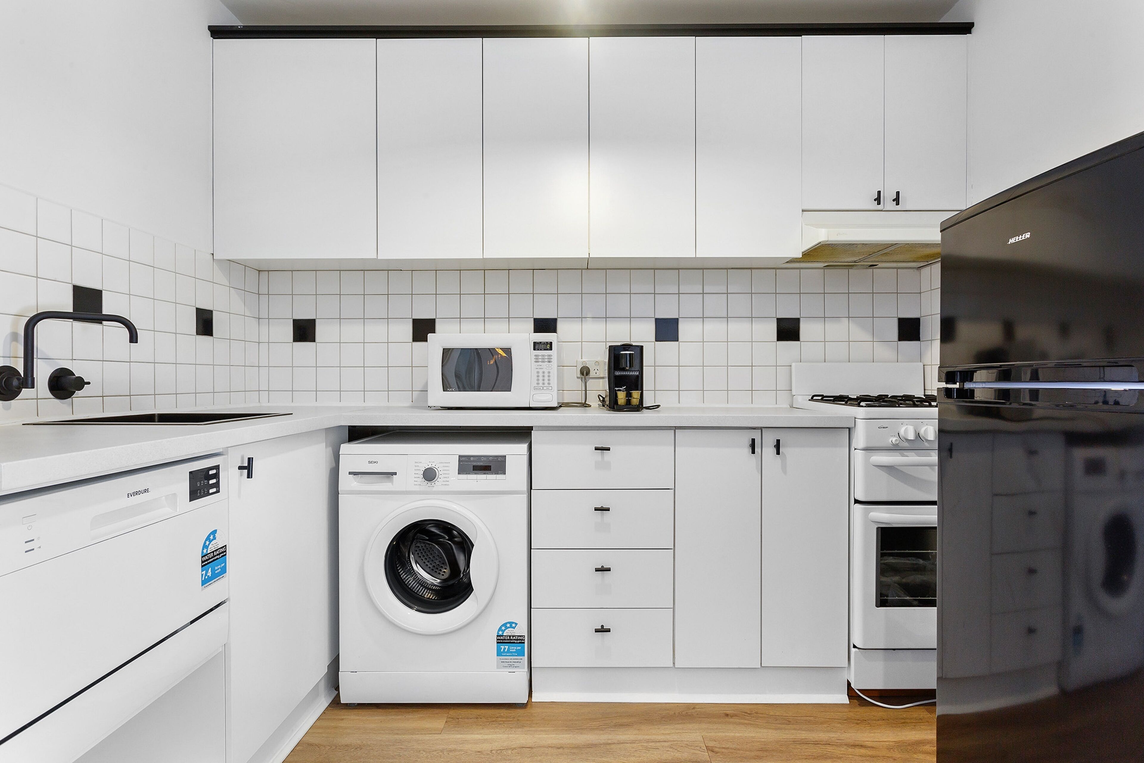 SoYa on Davis Apartment Hotel — image 24