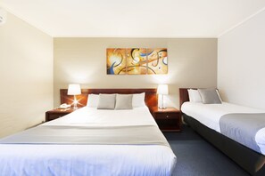 Superior Room, 1 King Bed