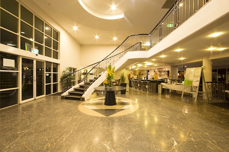 Lobby. ibis Styles Canberra
