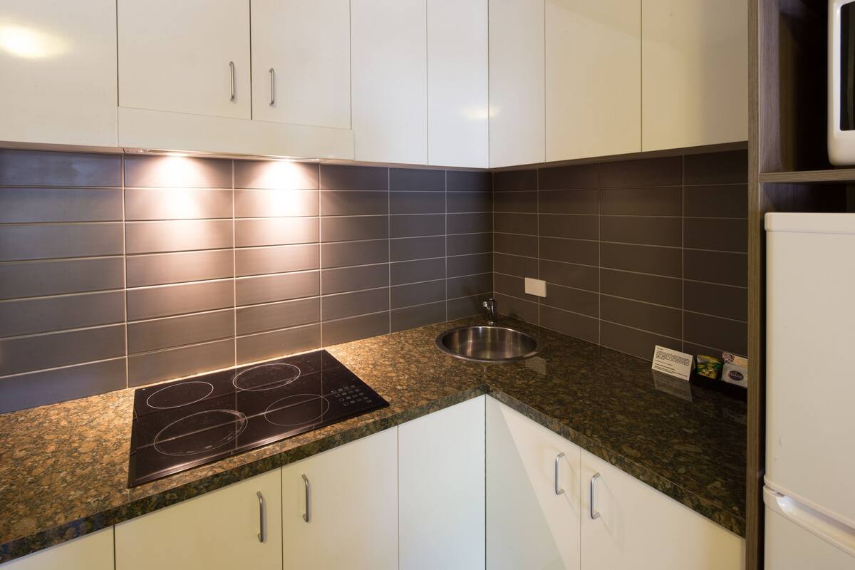apartment, 2 bedrooms | private kitchenette | electric kettle, eco-friendly cleaning products