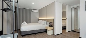 Madison Plaza Townsville