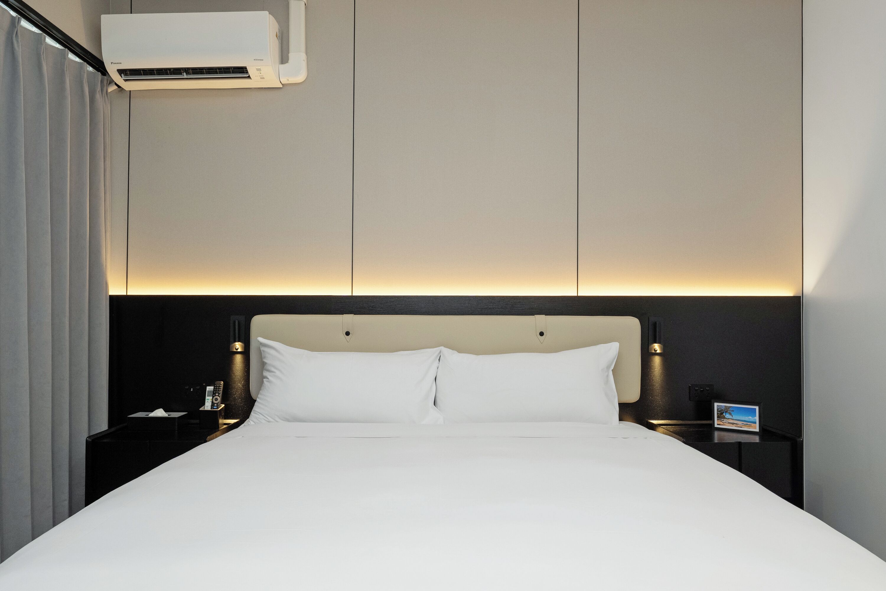 Habitación estándar, 1 cama Queen size | 1 habitación, escritorio, tabla de planchar con plancha y wifi gratis 