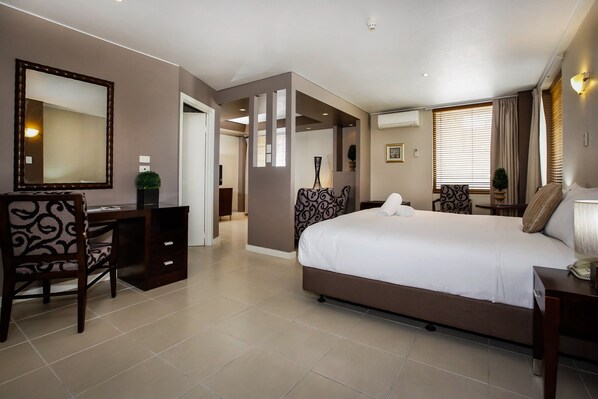 Executive Studio Suite, 1 King Bed