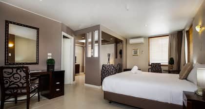 Madison Plaza Townsville