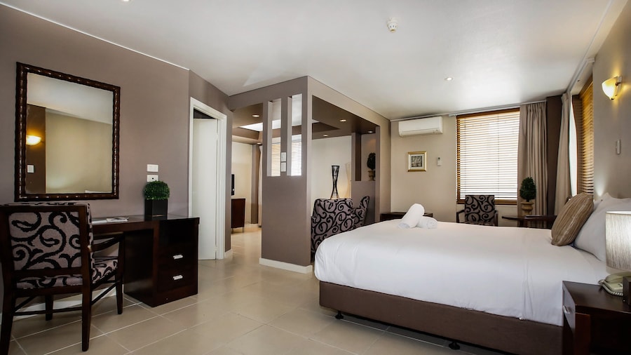 Madison Plaza Townsville