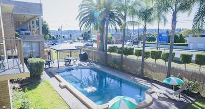 Ryde Inn