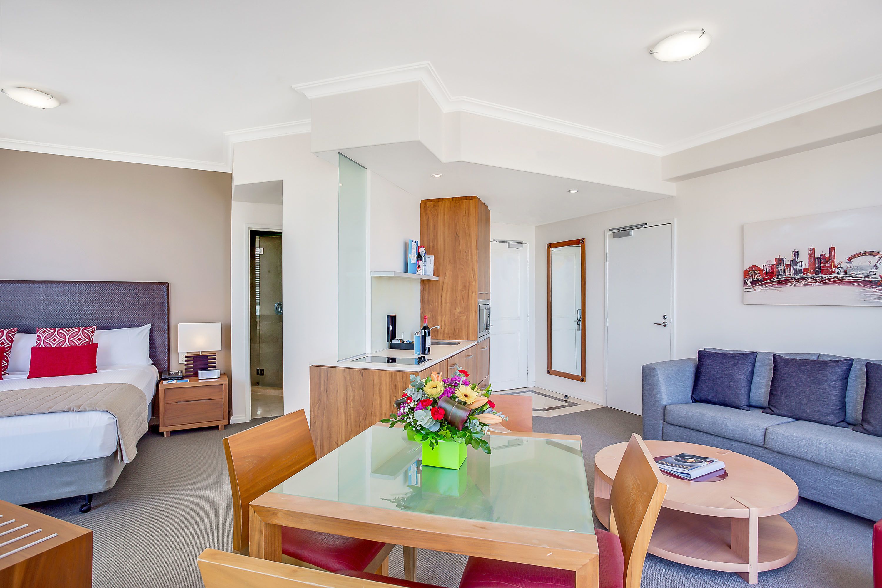 20-cm TV with digital channels