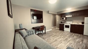 Suite, Multiple Beds, Non Smoking (Efficiency, Upgrade) | Desk, blackout drapes, iron/ironing board, rollaway beds