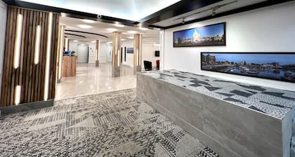The Vic, an Ascend Collection Hotel
