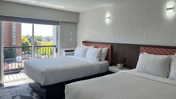 Premium bedding, individually decorated, individually furnished, desk