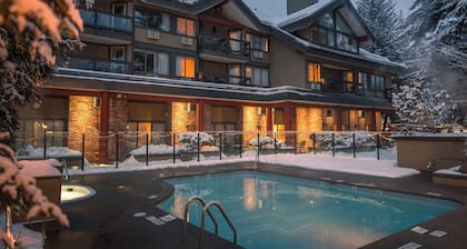 Whistler Village Inn And Suites
