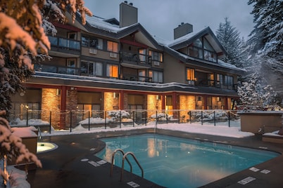 Whistler Village Inn And Suites