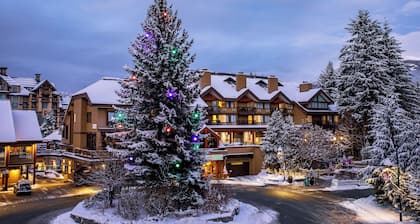 Whistler Village Inn And Suites