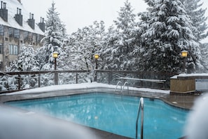 Exterior - Whistler Village Inn And Suites (Whistler)