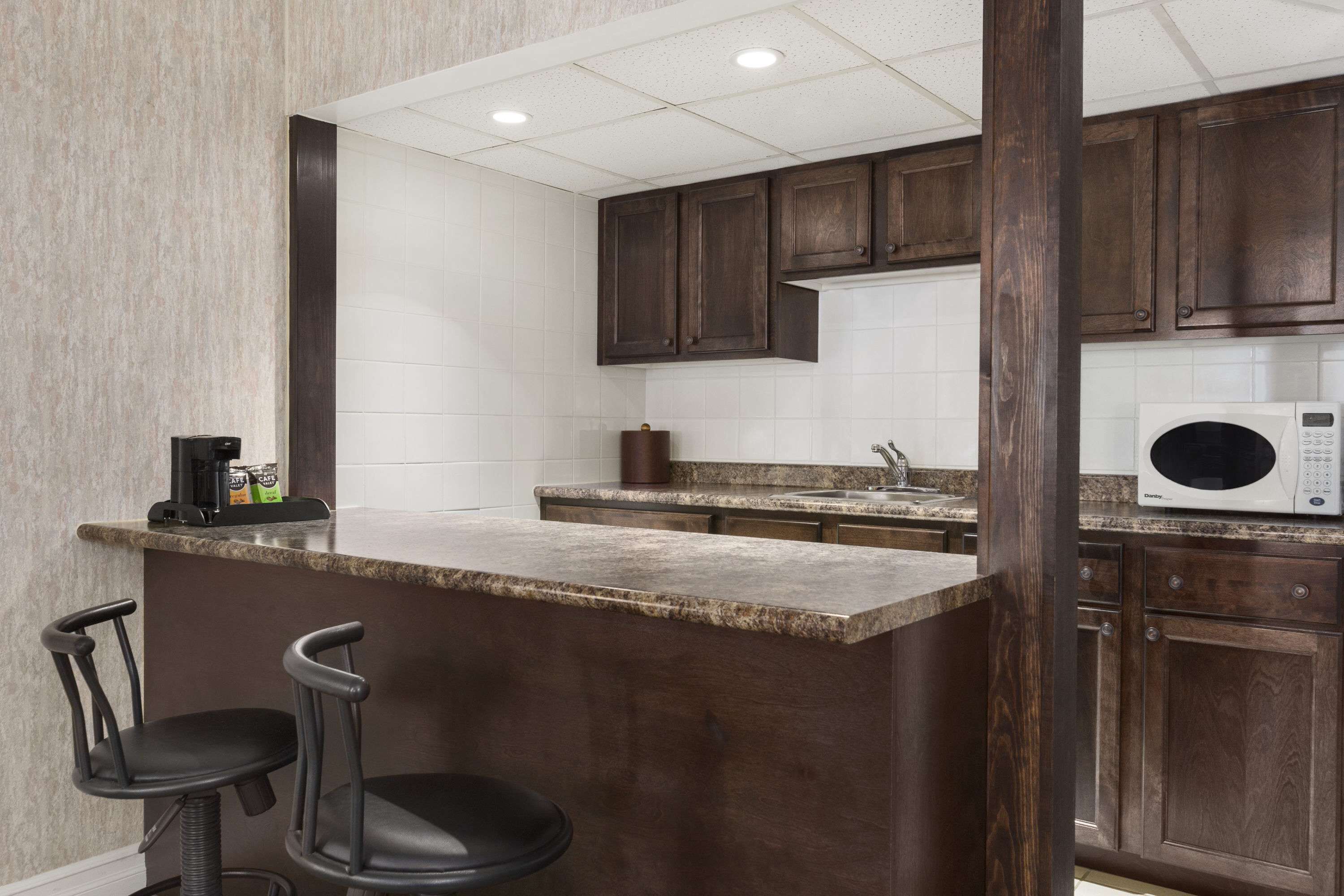 Desk, free cots/infant beds, rollaway beds, free WiFi