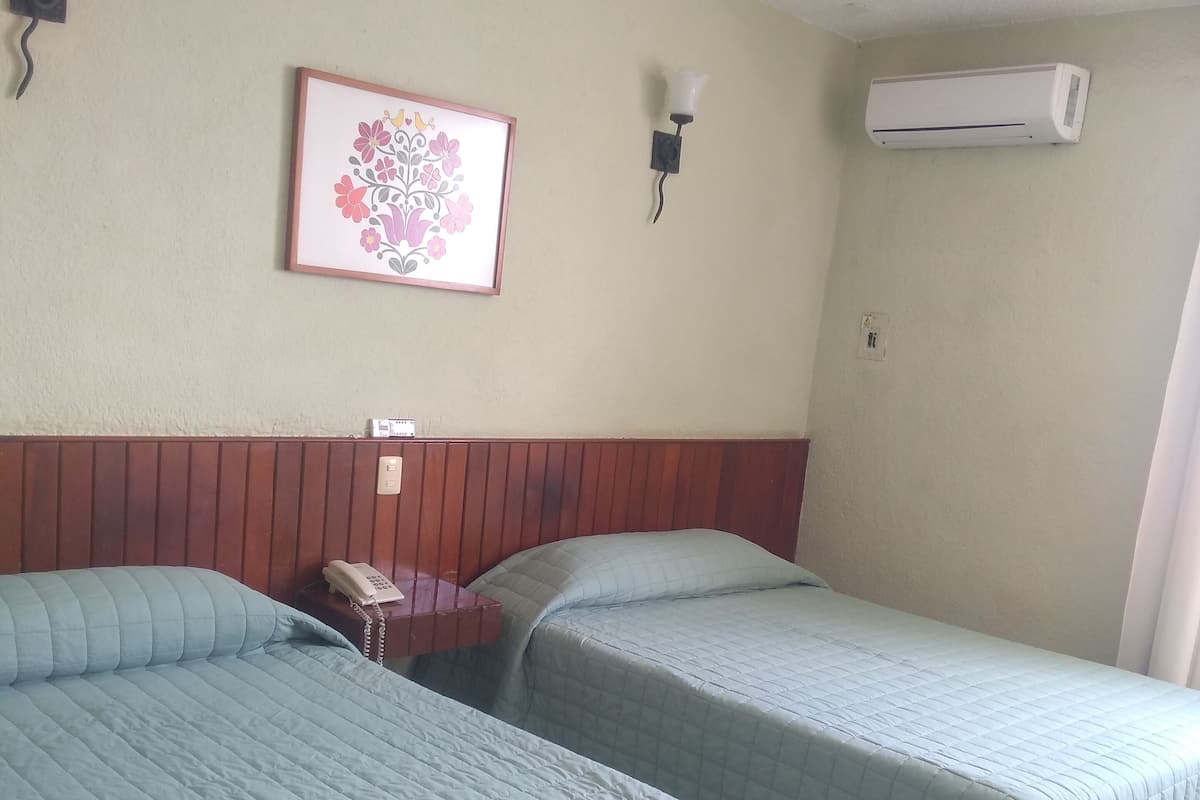 1 bedroom, iron/ironing board (on request), free WiFi, bed sheets