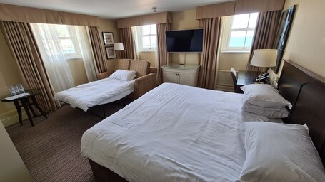 St George's Hotel - Image 39