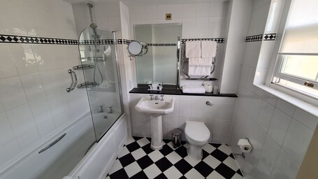 St George's Hotel - Image 31
