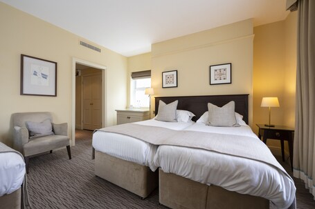 St George's Hotel - Image 40