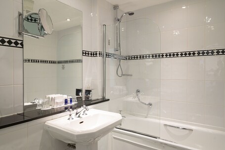 St George's Hotel - Image 51