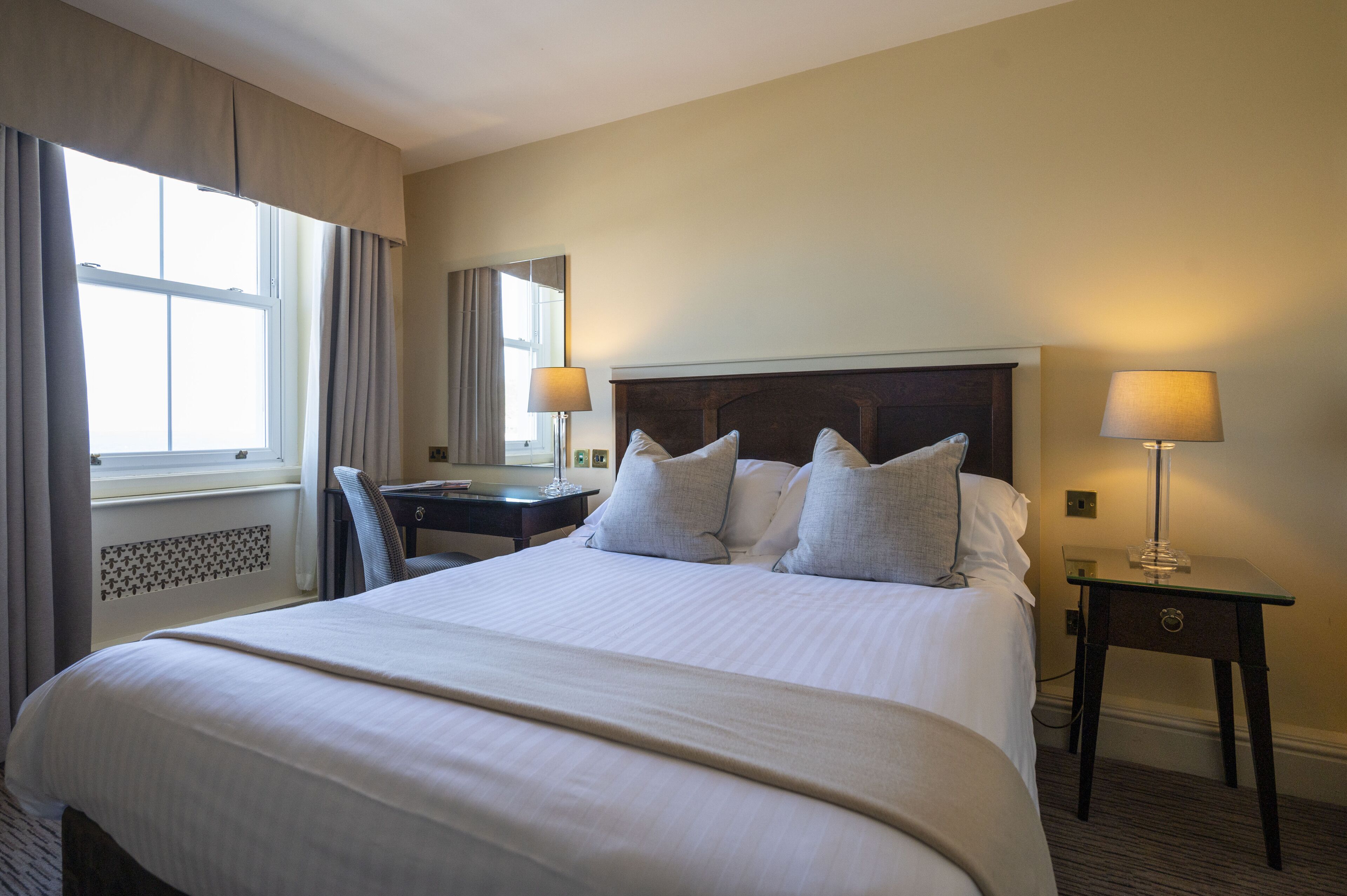 standard double room, partial sea view | 1 bedroom, premium bedding, individually decorated