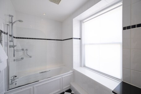 St George's Hotel - Image 53