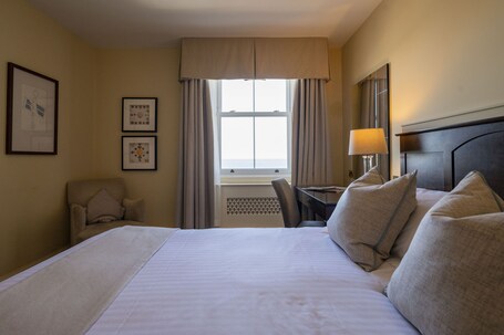 St George's Hotel - Image 22