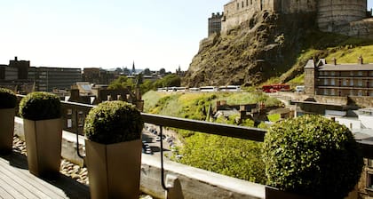 Apex Grassmarket Hotel