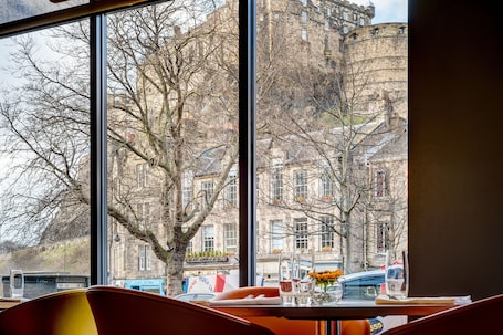 Breakfast, lunch and dinner served. Apex Grassmarket Hotel