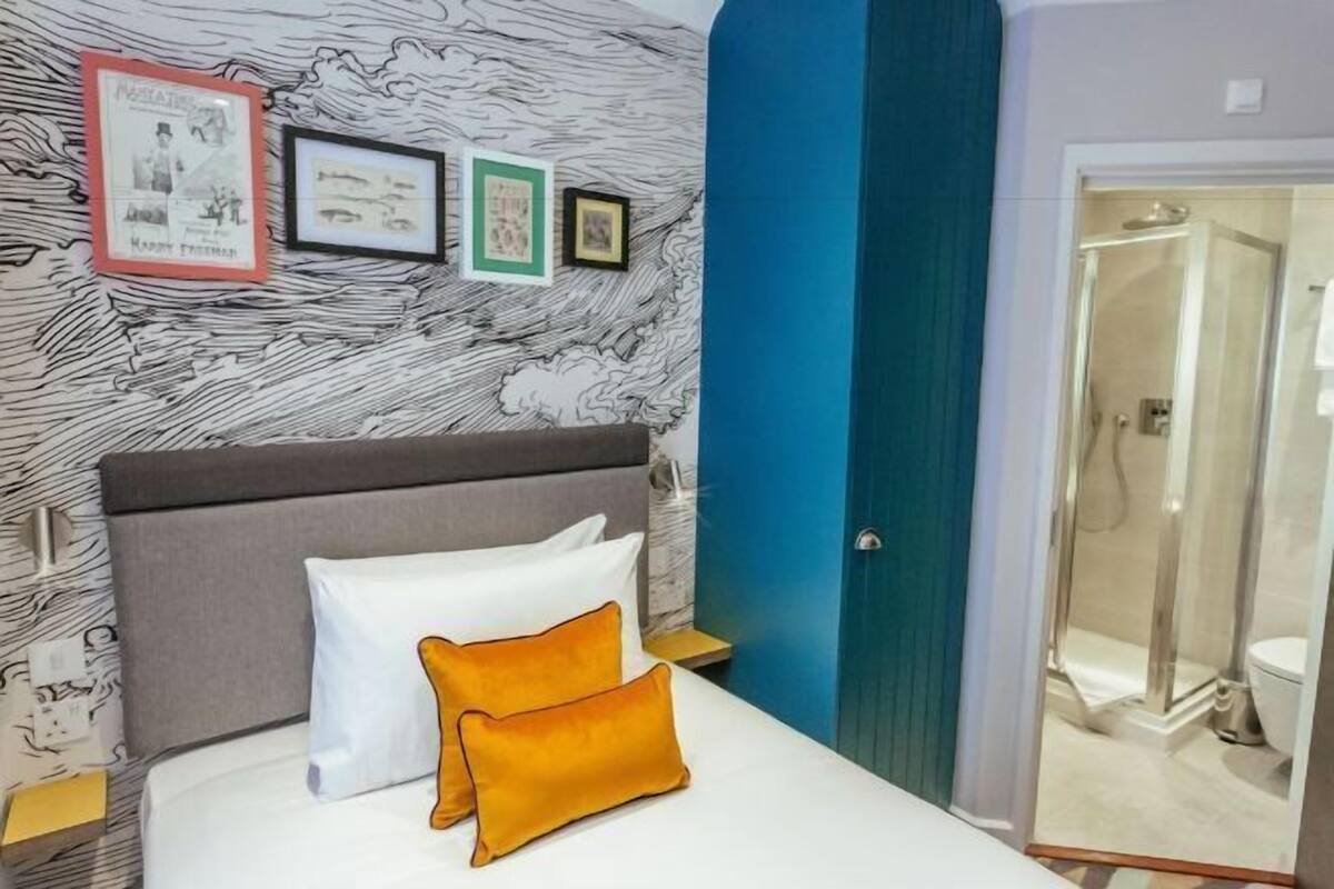 In-room safe, soundproofing, iron/ironing board (on request)