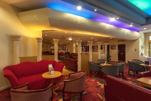 Lobby - Roundhouse Hotel Bournemouth (Bournemouth)