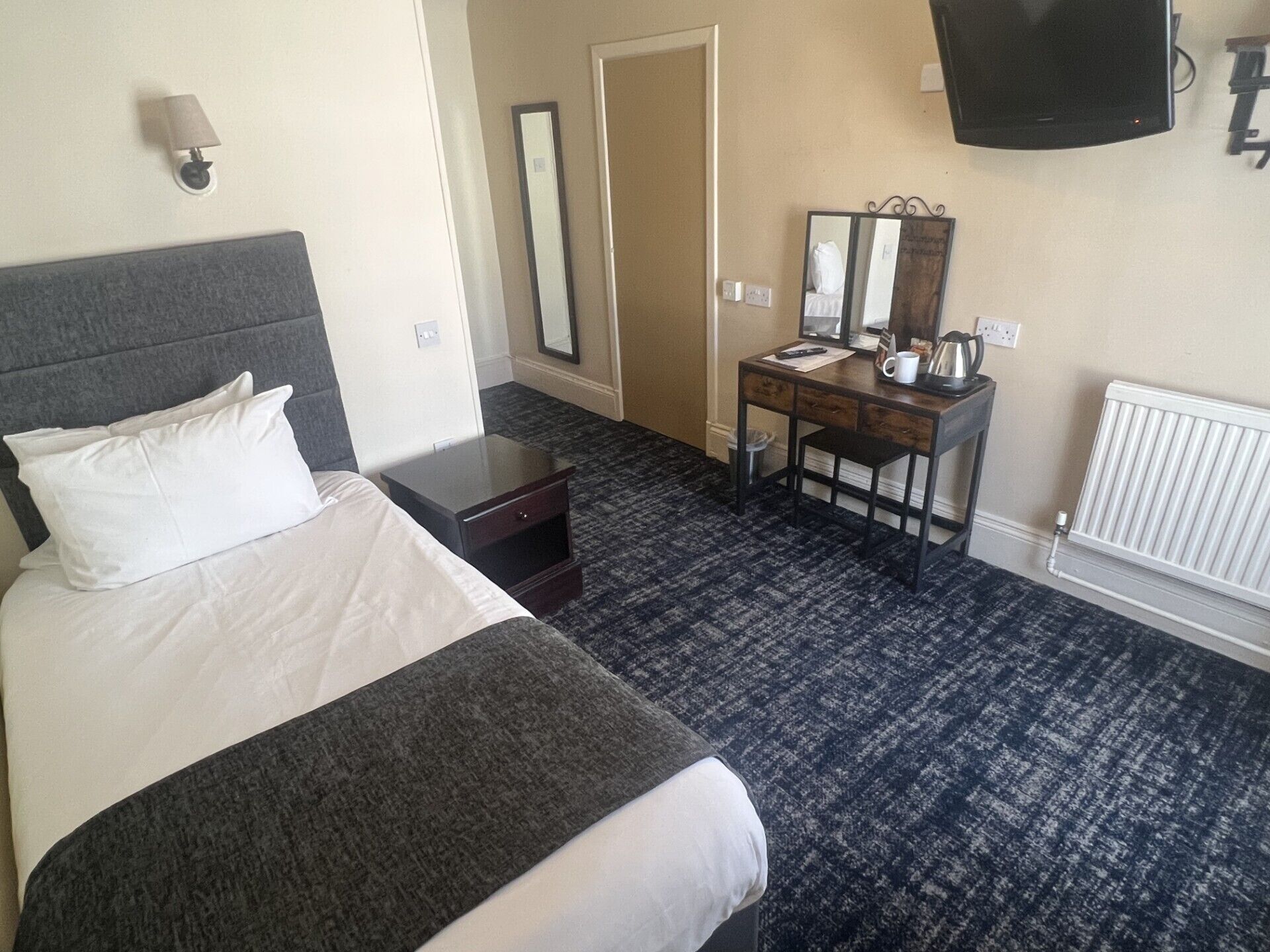 Kamar