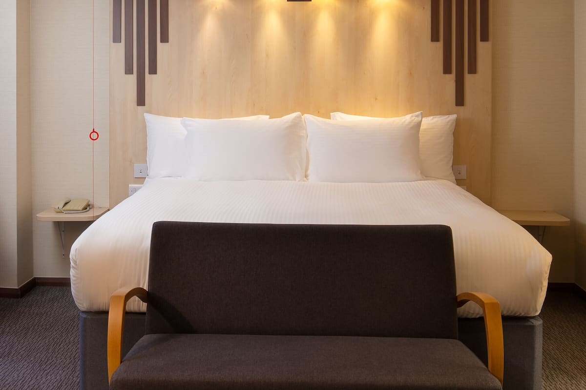 Accessible Room | In-room safe, desk, free cribs/infant beds, free WiFi
