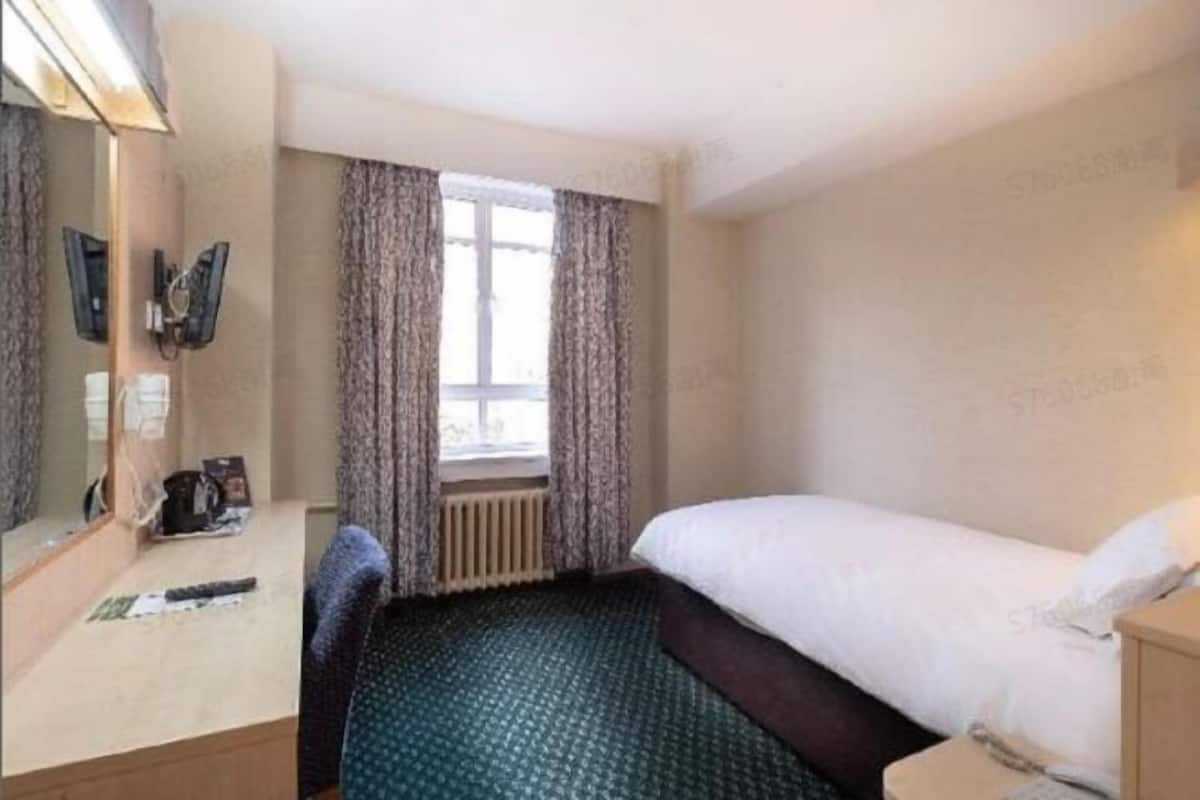 In-room safe, desk, free cribs/infant beds, free WiFi