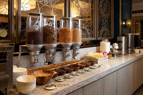 Daily English breakfast (GBP 17.50 per person)