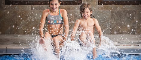 Indoor pool, pool loungers
